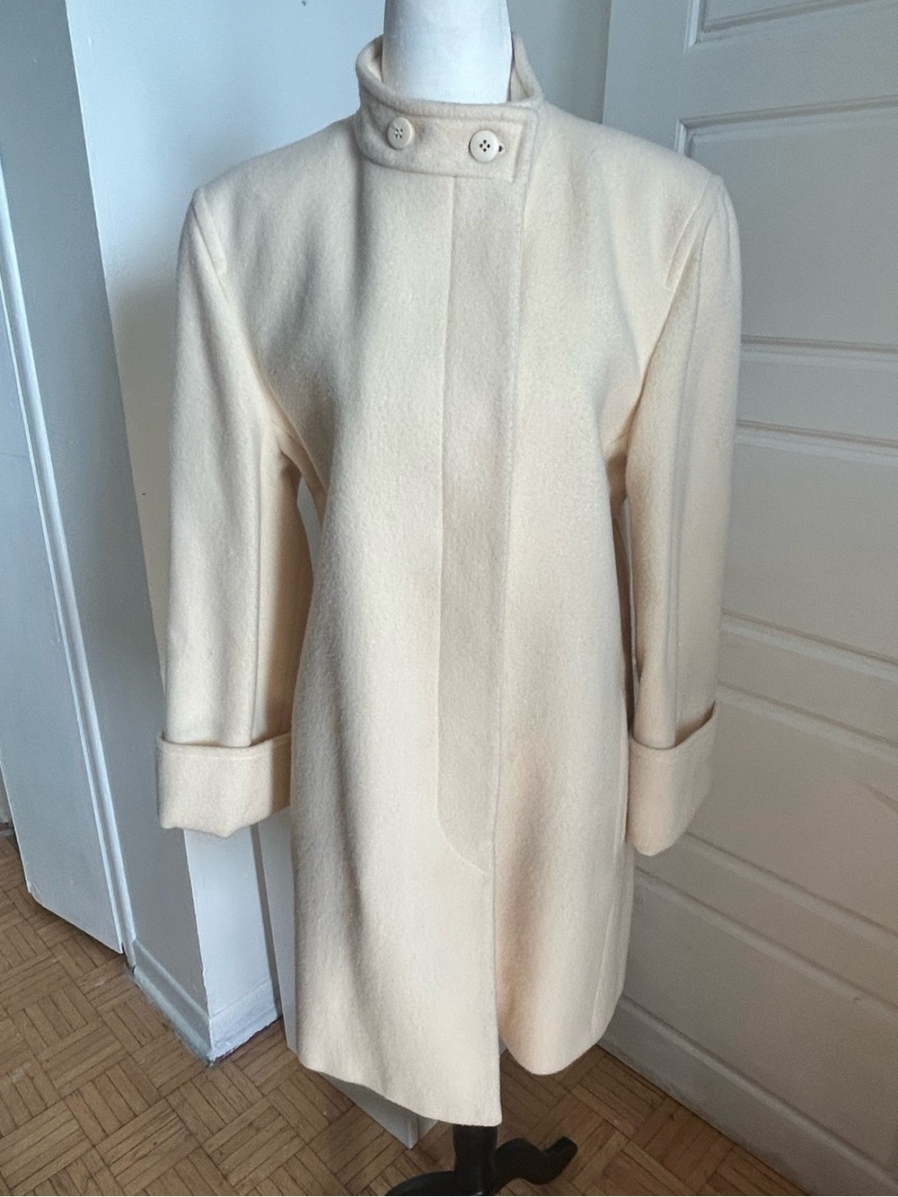 Jaeger 100% Wool Cream High Collar Coat Made in Great Britain Size 8- Excellent